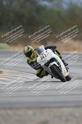 media/Sep-21-2025-Race Pace (Sun) [[98bf33ef95]]/Non Verified/4-Turn 3 (910am)/